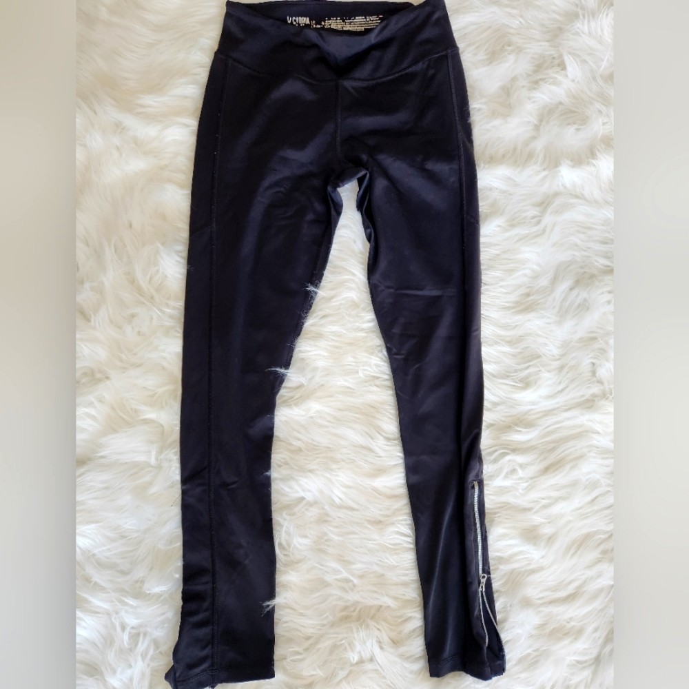 Victoria's Secret black leggings (VS, size small)